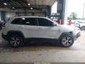 2017 Jeep Cherokee — photo 13 of 16 | VIN 1C4PJMBB3HW581701