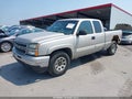 2006 Chevrolet Silverado 1500 — photo 2 of 17 | VIN 1GCEK19B46Z183787