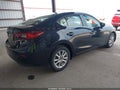 2017 Mazda 3 — photo 4 of 16 | VIN 3MZBN1U70HM137713