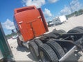2015 Kenworth Construction — photo 14 of 15 | VIN 1XKAD49X7FJ424072