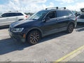 2019 Volkswagen Tiguan — photo 2 of 17 | VIN 3VV3B7AX0KM019712