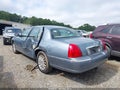 2004 Lincoln Town Car — photo 3 of 11 | VIN 1LNHM81W54Y663298