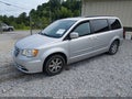 2012 Chrysler Town & Country — photo 2 of 16 | VIN 2C4RC1BG4CR118366