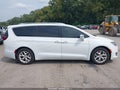 2020 Chrysler Pacifica — photo 13 of 19 | VIN 2C4RC1GG0LR162938