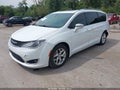 2020 Chrysler Pacifica — photo 2 of 19 | VIN 2C4RC1GG0LR162938