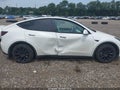 2020 Tesla Model Y — photo 13 of 19 | VIN 5YJYGDEE1LF046291