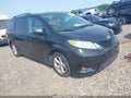 2015 Toyota Sienna — photo 1 of 17 | VIN 5TDKK3DC5FS602889
