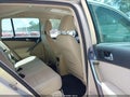 2009 Volkswagen Tiguan — photo 8 of 11 | VIN WVGAV75N59W005431