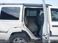 2006 Jeep Commander — photo 8 of 17 | VIN 1J8HG48N16C237733