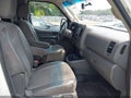 2017 Nissan NV 2500 — photo 5 of 18 | VIN 1N6BF0KYXHN803940