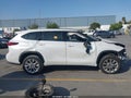 2023 Toyota Highlander — photo 17 of 20 | VIN 5TDKDRAH2PS041839