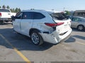 2023 Toyota Highlander — photo 3 of 20 | VIN 5TDKDRAH2PS041839