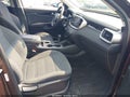 2016 Kia Sorento — photo 5 of 11 | VIN 5XYPG4A35GG041917