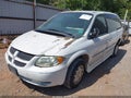 2001 Dodge Grand Caravan — photo 2 of 11 | VIN 2B4GP44361R214176