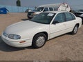 2001 Chevrolet Lumina — photo 2 of 11 | VIN 2G1WL52J711294368
