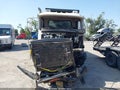 2001 Mack 600 Rd600 — photo 11 of 15 | VIN 1M1AA14YX1W141051