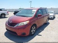 2015 Toyota Sienna — photo 2 of 18 | VIN 5TDKK3DC8FS676033