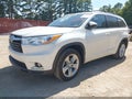 2015 Toyota Highlander — photo 2 of 16 | VIN 5TDYKRFHXFS063059