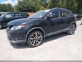 2018 Nissan Rogue Sport — photo 2 of 17 | VIN JN1BJ1CR9JW294201