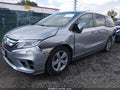2018 Honda Odyssey — photo 2 of 16 | VIN 5FNRL6H75JB002753