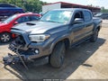 2017 Toyota Tacoma — photo 2 of 16 | VIN 5TFCZ5AN3HX108982