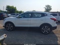 2017 Nissan Rogue Sport — photo 14 of 16 | VIN JN1BJ1CR5HW101343