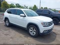 2018 Volkswagen Atlas — photo 1 of 16 | VIN 1V2ER2CA0JC502100