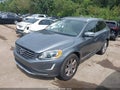 2017 Volvo XC60 — photo 2 of 16 | VIN YV440MDU9H2008214
