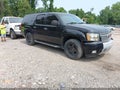 2007 Chevrolet Suburban — photo 1 of 16 | VIN 3GNFK16357G308869