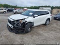 2022 Toyota Highlander — photo 2 of 17 | VIN 5TDCZRAH8NS539059