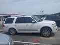 2010 Lincoln Navigator — photo 12 of 15 | VIN 5LMJJ2H58AEJ02365