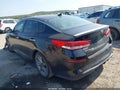 2019 Kia Optima — photo 3 of 16 | VIN 5XXGT4L39KG339537