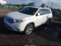2012 Toyota Highlander — photo 2 of 17 | VIN 5TDDK3EH0CS118241