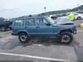1998 Jeep Cherokee — photo 13 of 19 | VIN 1J4FT28S2WL199363