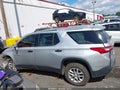 2018 Chevrolet Traverse — photo 15 of 17 | VIN 1GNEVGKW7JJ229778