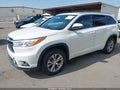 2015 Toyota Highlander — photo 2 of 11 | VIN 5TDKKRFH2FS087250