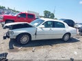 2005 Lincoln Town Car — photo 15 of 17 | VIN 1LNHM81W75Y631695