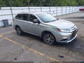 2018 Mitsubishi Outlander — photo 1 of 17 | VIN JA4AZ3A33JJ001802