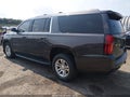 2017 Chevrolet Suburban — photo 3 of 12 | VIN 1GNSKHKC6HR254237