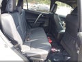 2018 Toyota RAV4 — photo 8 of 15 | VIN 2T3NFREV9JW452121