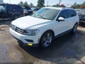 2021 Volkswagen Tiguan — photo 2 of 17 | VIN 3VV3B7AX7MM022299