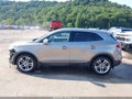 2018 Lincoln MKC — photo 15 of 19 | VIN 5LMCJ3D9XJUL30221