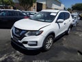 2017 Nissan Rogue — photo 2 of 15 | VIN JN8AT2MT5HW134544
