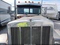 2000 Peterbilt 379 — photo 9 of 18 | VIN 1XP5DR9XXYD506517