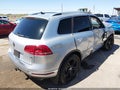 2017 Volkswagen Touareg — photo 4 of 17 | VIN WVGRF7BP2HD006195