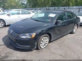 2013 Volkswagen Passat — photo 2 of 16 | VIN 1VWAP7A33DC073138