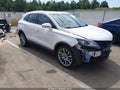 2018 Lincoln MKC — photo 1 of 19 | VIN 5LMCJ3C94JUL00343