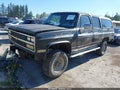 1989 Chevrolet Suburban — photo 2 of 20 | VIN 1GNGV26K2KF136514