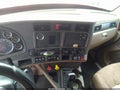 2016 Kenworth Construction — photo 12 of 13 | VIN 1XKYDP9X4GJ124703