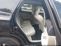 2025 Volvo XC60 — photo 8 of 16 | VIN YV4M12RJ8S1166458